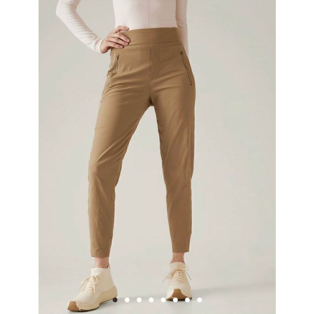 Athleta Trekkie Jogger 8 Tall Lightweight Tan